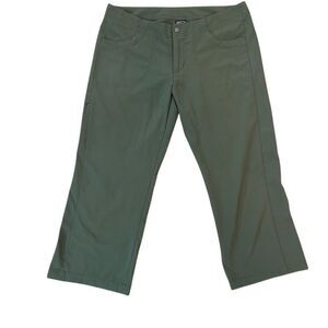 Patagonia Women Green Capri Crop Outdoor Gorpecore Lightweight Pants 6